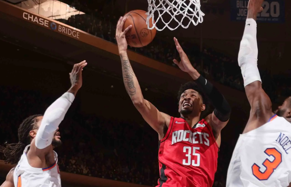  拉文扣篮大赛级表演，公牛主场大胜黄蜂队